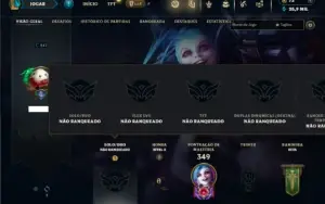 Unranked com 150 Champs e 76 Skins ( MAIN ADC )