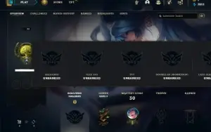 Unranked com 52 Champs e 115 Skins (Criada em 2012) + Icones
