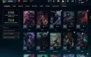 Platina 4 com TODOS os champs e 533 Skins (7 Ultimates)