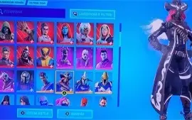 Conta Fortnite com mais de 160 skins e Salve o mundo fundado