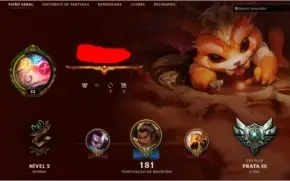 Conta lvl 33 90 campeões + 25 skins