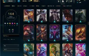 Platina 4 com 155 Champs e 164 Skins ( MID / JG / TOP )