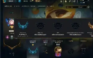 Platina 4 com 155 Champs e 164 Skins ( MID / JG / TOP )