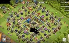 Cv12 praticamente full, faltando apenas heróis e muros
