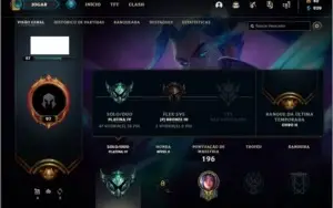 Conta platina 4 com 33 skins e 67 champs