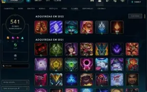 333 Skins, 541 ícones e Todos os Champions