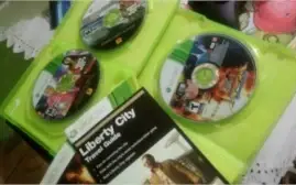 Xbox 360 Slim 4GB +2 Jogos Originais + 1 Controles Original