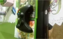 Xbox 360 Slim 4GB +2 Jogos Originais + 1 Controles Original