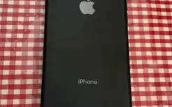 iPhone 8 64GB - Cinza Espacial
