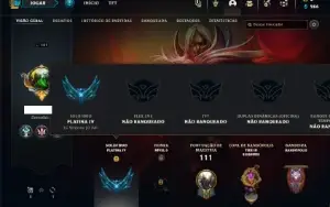 Platina 4 com 70 Champs e 12 Skins + 26 Espolios