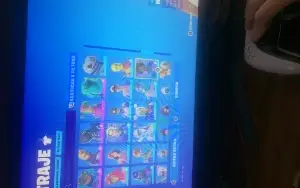 Conta De Fortnite Com 900 Earnigs E 210 Skins