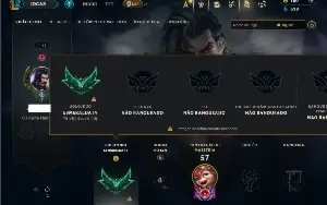 Esmeralda 4 com 55 Champs e 12 Skins +1 Prestigio do Yasuo