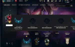 Platina 4 com 120 Champs e 94 Skins + 2 Prestigios da Ahri