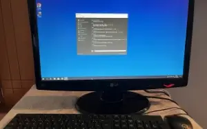 Computador com SSD 500GB e Monitor LCD 21,5'' (Usados)