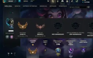 Conta ouro 4 com 140 Champs e 100 Skins + 5 Vitoriosas