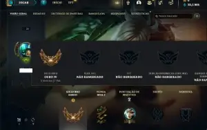 Conta ouro 4 com 21 Champs e 3 Skins