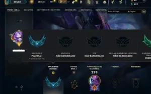 Platina 1 com 70 Champs e 35 Skins + 100 Espolios