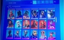 conta fortnite com ikonik, galaxy feminina e glow com stw