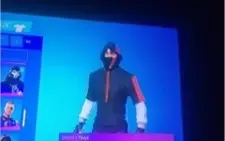 conta fortnite com ikonik, galaxy feminina e glow com stw