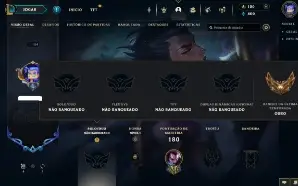 Unranked com 70 Champs e 42 Skins ( MID / TOP / JG )