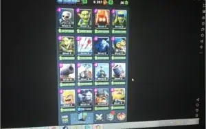 Clash royale arena 11 com 12 lendárias