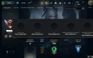 Unranked com 130 Champs e 158 Skins ( MAIN ADC )