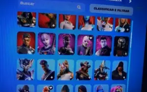 Conta fortnite 120 skins +picaretas e dancas