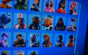 Conta fortnite 120 skins +picaretas e dancas