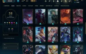 Unranked com 70 Champs e 38 Skins ( MID / ADC )
