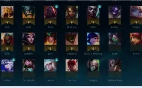 Conta Lol com várias Skins Lendárias.