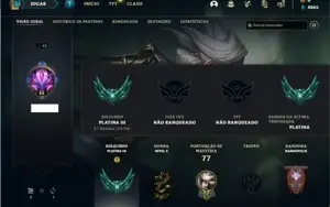 Conta platina 3 com 34 Champs e 14 Skins + 8 Fragmentos