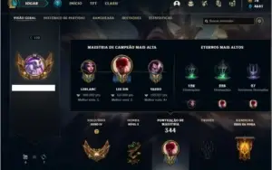 Conta ouro 4 com 89 Champs e 75 Skins + 6 Vitoriosas