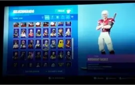Conta Fortnite com mais de 50 Skins e Salve o Mundo