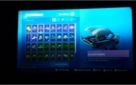 Conta Fortnite com mais de 50 Skins e Salve o Mundo