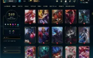 Unranked com TODOS os champs e 249 Skins ( MAIN ADC )