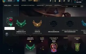 Esmeralda 4 com 70 Champs e 67 Skins (TOP / MID)