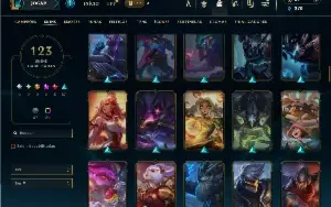 Ouro 4 com 120 Champs e 123 skins + 7 Vitoriosas ( JG / TOP)