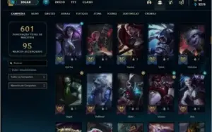 Conta ouro 4 com TODOS os champs e 135 skins