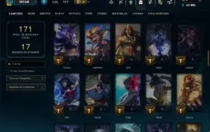 Platina 4 com 70 Champs e 8 Skins