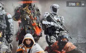 Conta Warzone + 3700 codpoints + conta steam c/ MW2 e outros