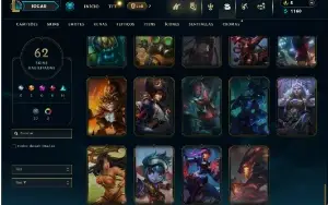 Unranked com  90 Champs e 62 Skins ( MAIN ADC )