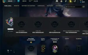 Conta unranked com 65 Champs e 26 Skins