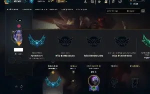 Platina 4 com 80 Champs e 63 Skins + 6 Prestigios