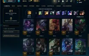 Unranked com 30 Champs e 8 Skins