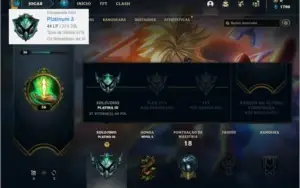 Conta platina 3 com 4 skins e 31 champs
