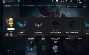 Platina 4 com 85 Champs e 39 Skins + 5 Espolios