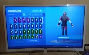 Conta Fortnite Ikonik + s8/s9 + Pacote Laguna