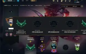 Esmeralda 4 com 75 Champs e 26 Skins +5 Vitoriosas