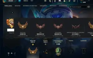 Bronze 3 com 55 Champs e 10 Skins ( Mais de 100 Jogos )