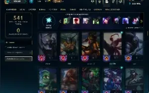Unranked com 140 Champs e 224 Skins ( JG / TOP )